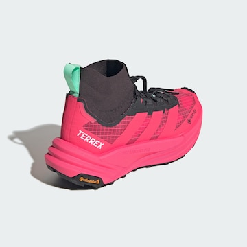 ADIDAS TERREX - Zapatos bajos 'Freehiker 3 Ultra' en rosa