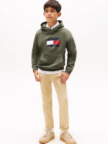 TOMMY HILFIGER Sweatshirt 'TOMMY HILFIGER FLAG' in Grün