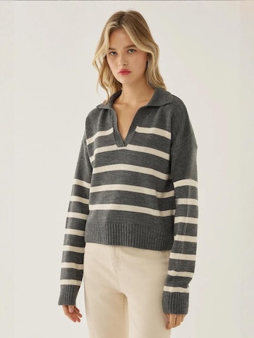 Hiccup Pulover 'Pullover' | siva barva
