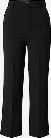 Gina Tricot Pleated Pants in Black: front