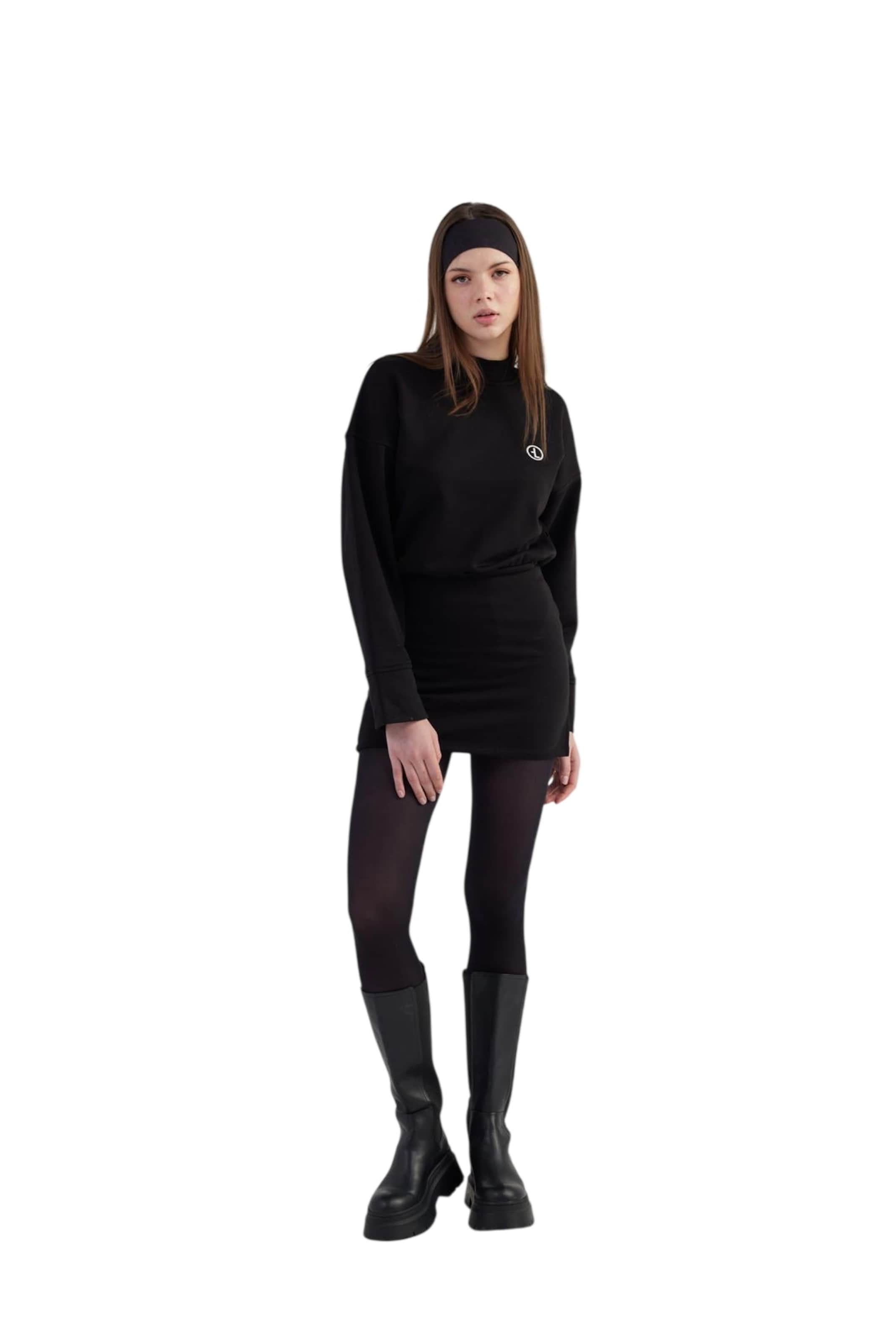 HOLLY LOLLY Dress in Black