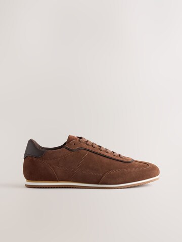 Sneaker bassa di Next in marrone