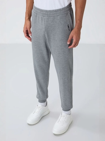 Tommy Life Joggingpak in Grijs