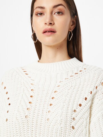 Pull-over 'Agnes' Gina Tricot en blanc