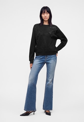 GUESS - Sudadera en negro