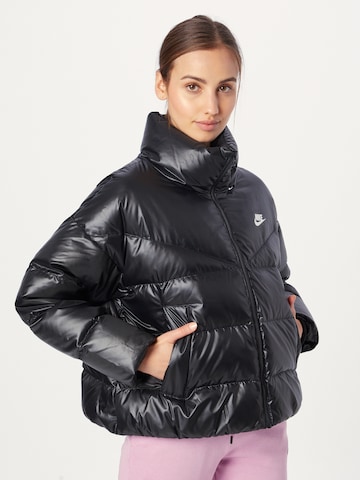 Nike Sportswear Jacke in Schwarz: predná strana