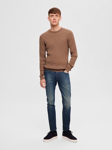 SELECTED HOMME Pullover 'Berg' in Braun