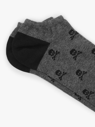 Scalpers Ankle Socks 'Nos Skull' in Grey