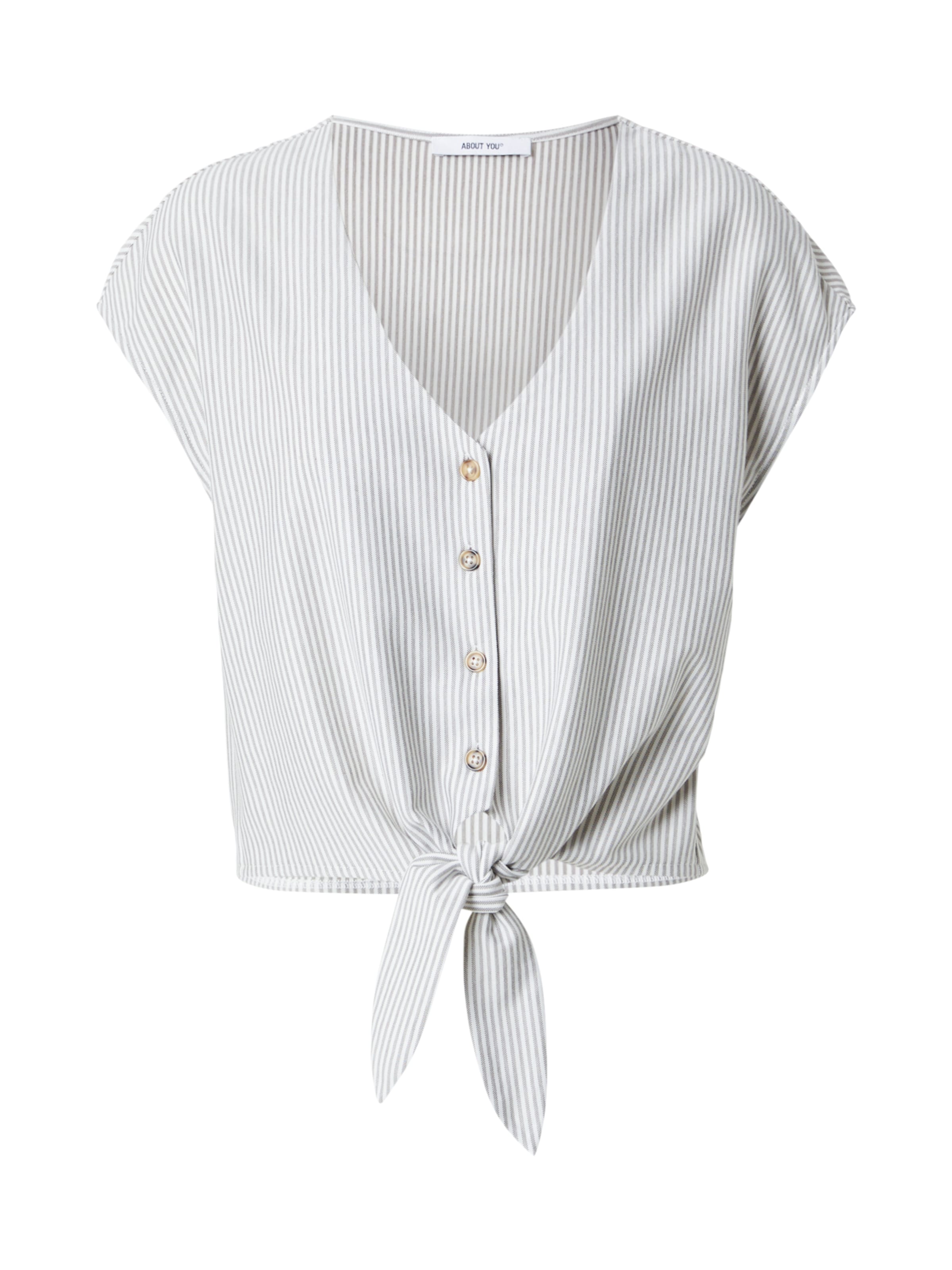 Tricou 'Jarina' de la ABOUT YOU pe maro: față