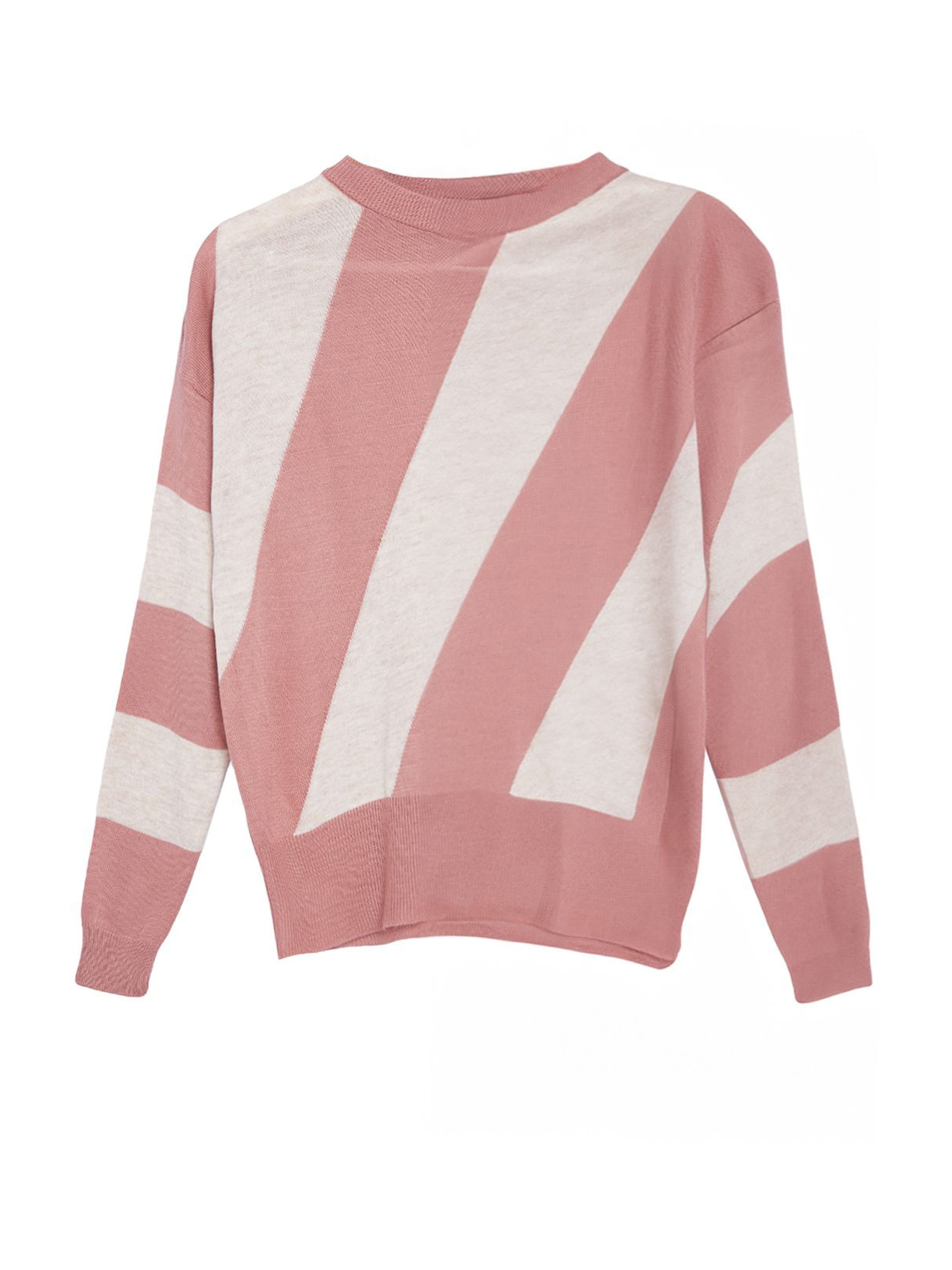 Trendyol Sweater in Pink: front