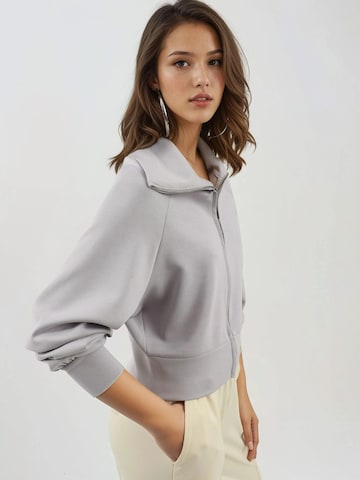 Busem - Casaco em moletão em cinzento