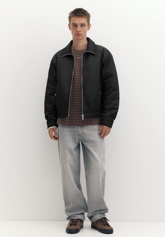 Pull&Bear Jacke in Schwarz