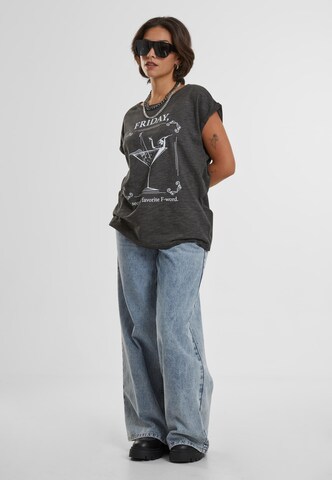 Mister Tee Shirt in Grey