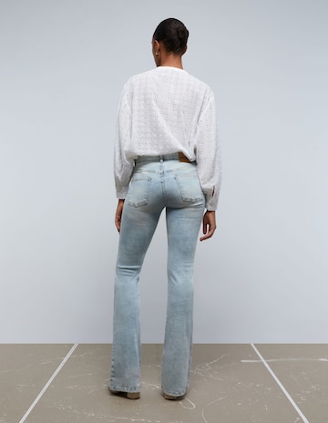 Scalpers Flared Jeans in Blauw