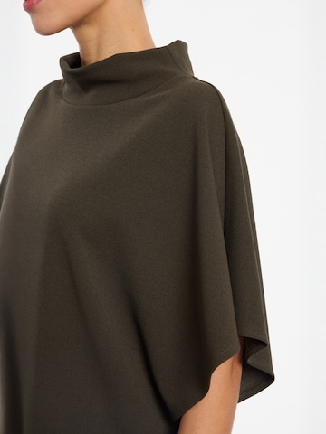 Ana Alcazar Top 'Eliorelle' in Groen
