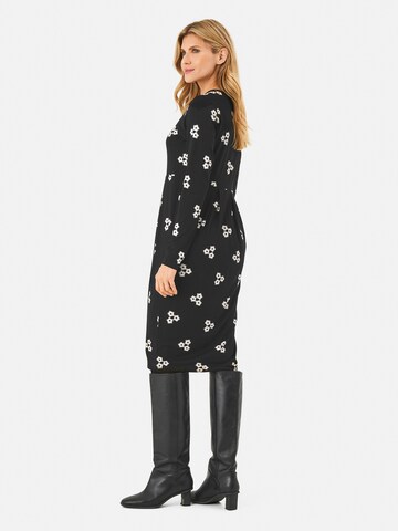 Masai Kleid in Schwarz