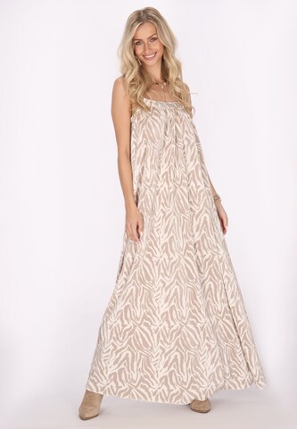 IZIA Dress in Beige: front