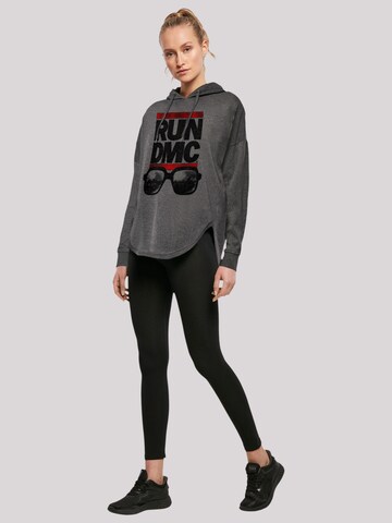 F4NT4STIC Sweatshirt in Grijs