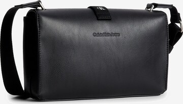 Calvin Klein Jeans Umhängetasche in Schwarz