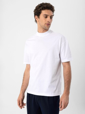 Antioch Shirt in White