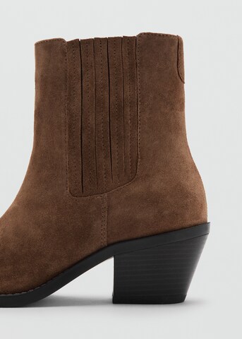 Boots chelsea 'BOLO' di MANGO in marrone