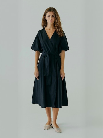 NORR Dress ' Lesta ' in Schwarz: Vorderseite