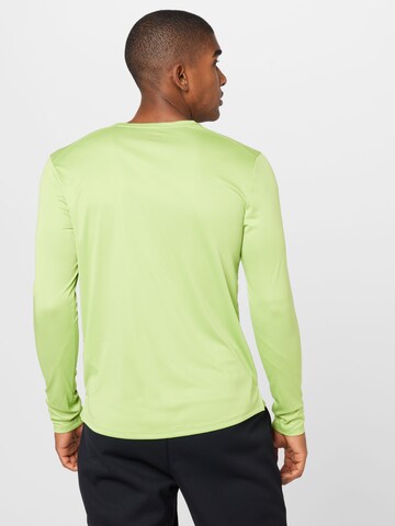 T-Shirt fonctionnel 'MILER' NIKE en vert