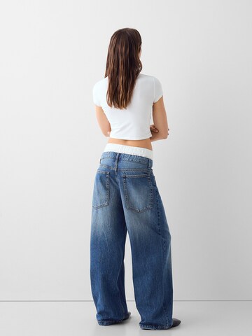 Wide leg Jeans de la Bershka pe albastru