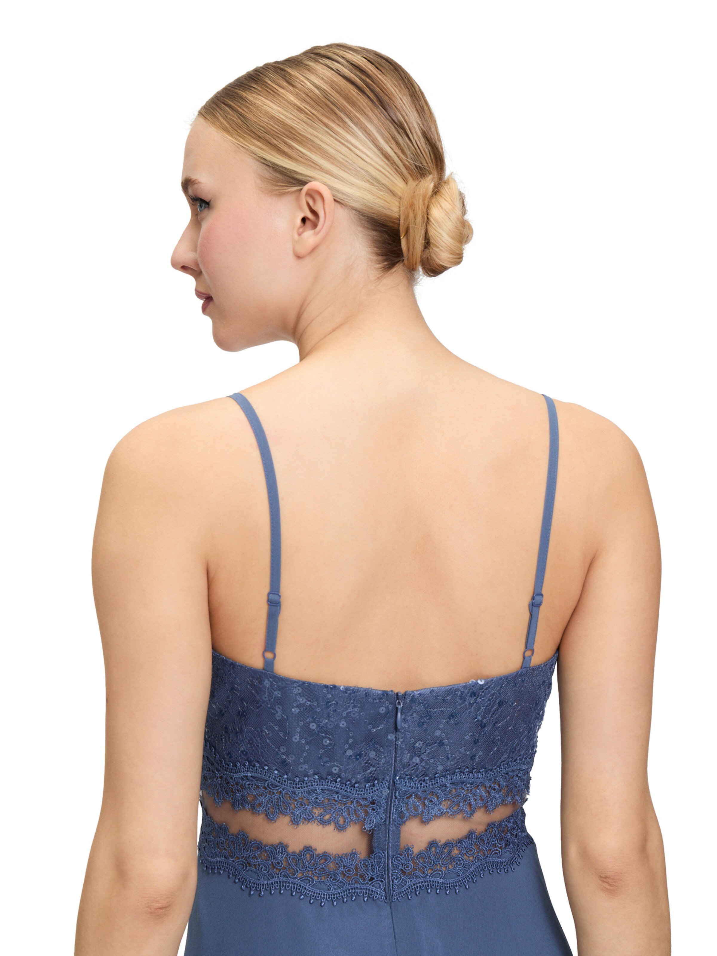 Abito da sera di Vera Mont in blu