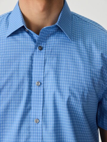 Next - Ajuste regular Camisa 'N. Premium' en azul