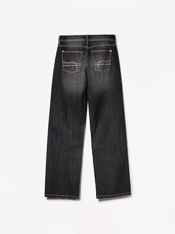 Wide leg Jeans de la Bershka pe gri