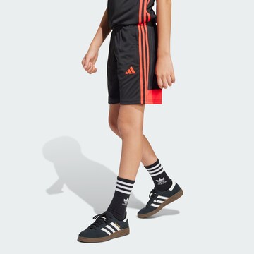 ADIDAS PERFORMANCE Regular Sportbroek 'Tiro 25 Essentials' in Zwart: voorkant