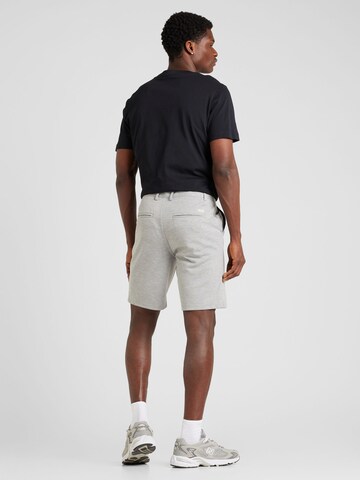 BLEND Regular Shorts in Grau