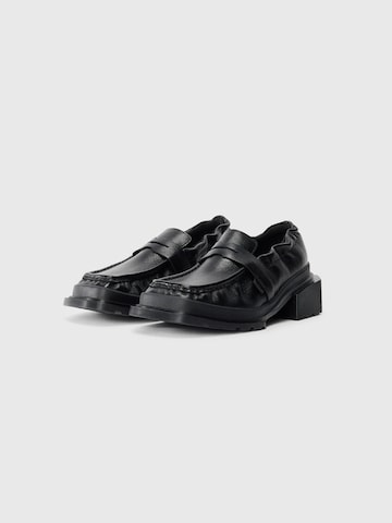 Papuci de casă 'Maybole' de la Dr. Martens pe negru