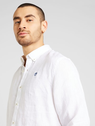 Coupe regular Chemise 'Mill River' TIMBERLAND en blanc