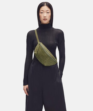 Liebeskind Berlin Fanny Pack in Green: front