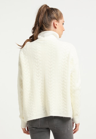 myMo NOW Knit Cardigan in White