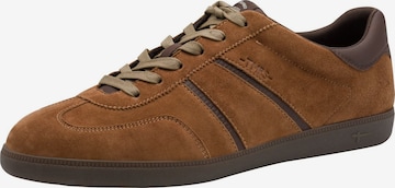 Baskets basses Tamaris en marron : devant