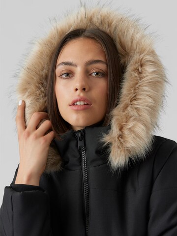 VERO MODA Wintermantel 'Addison' in Zwart