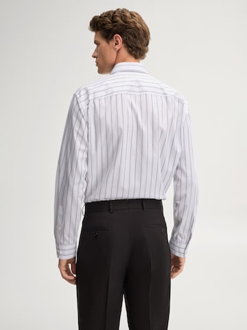 Coupe regular Chemise business JOOP! en blanc