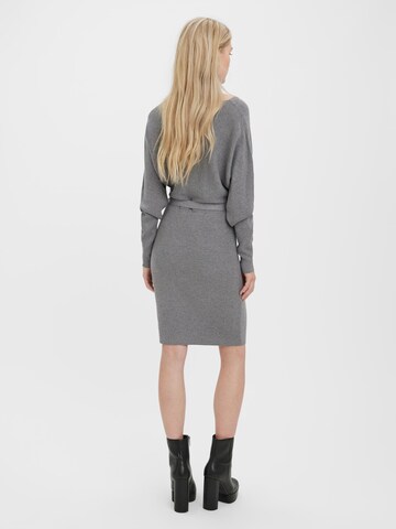 VERO MODA Kleid in Grau