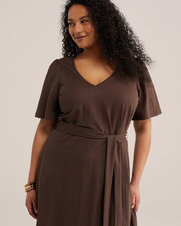 WE Fashion Dress in Brown: front