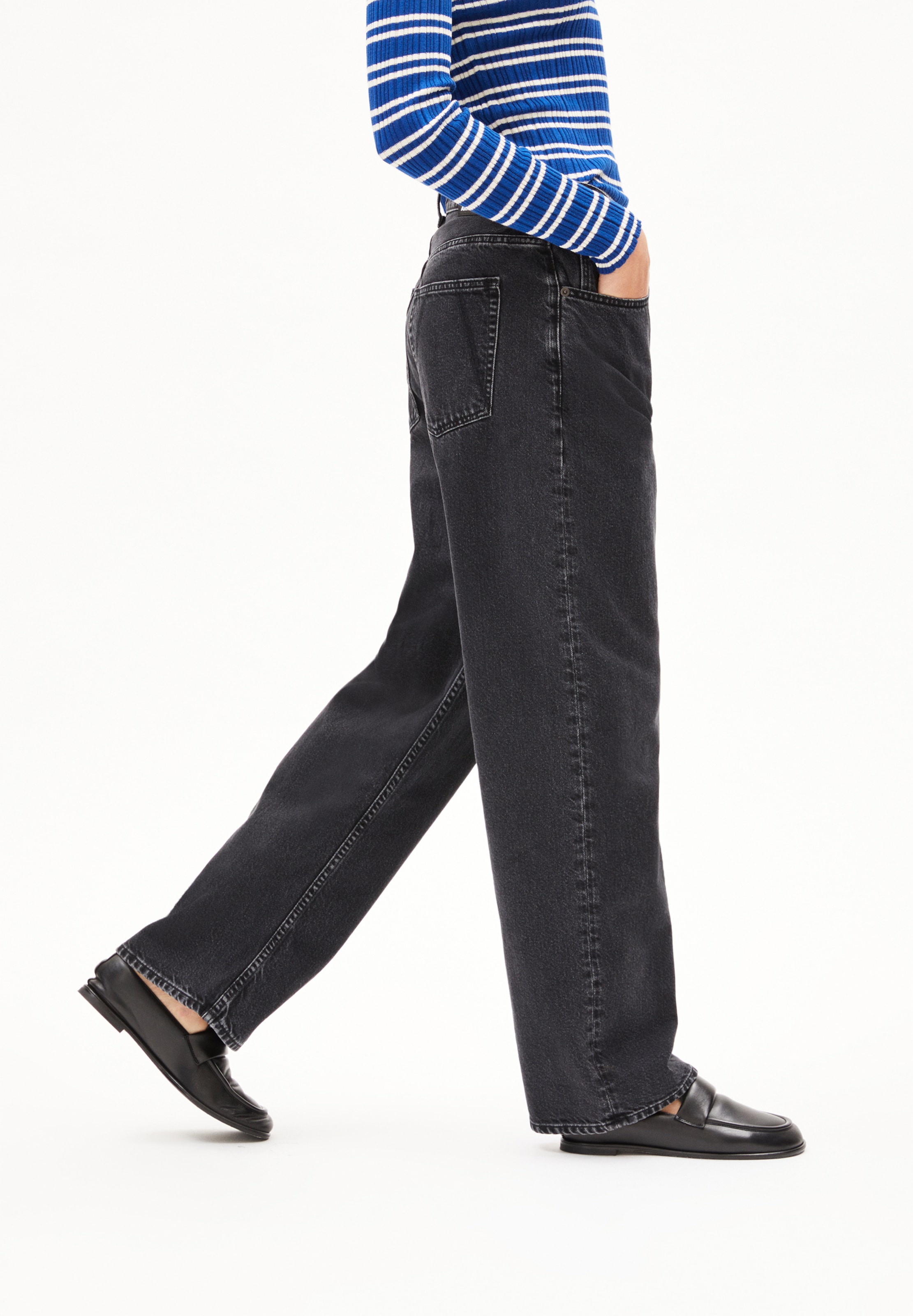 ARMEDANGELSLoosefit Traperice 'Haayi' - crna boja: prednji dio