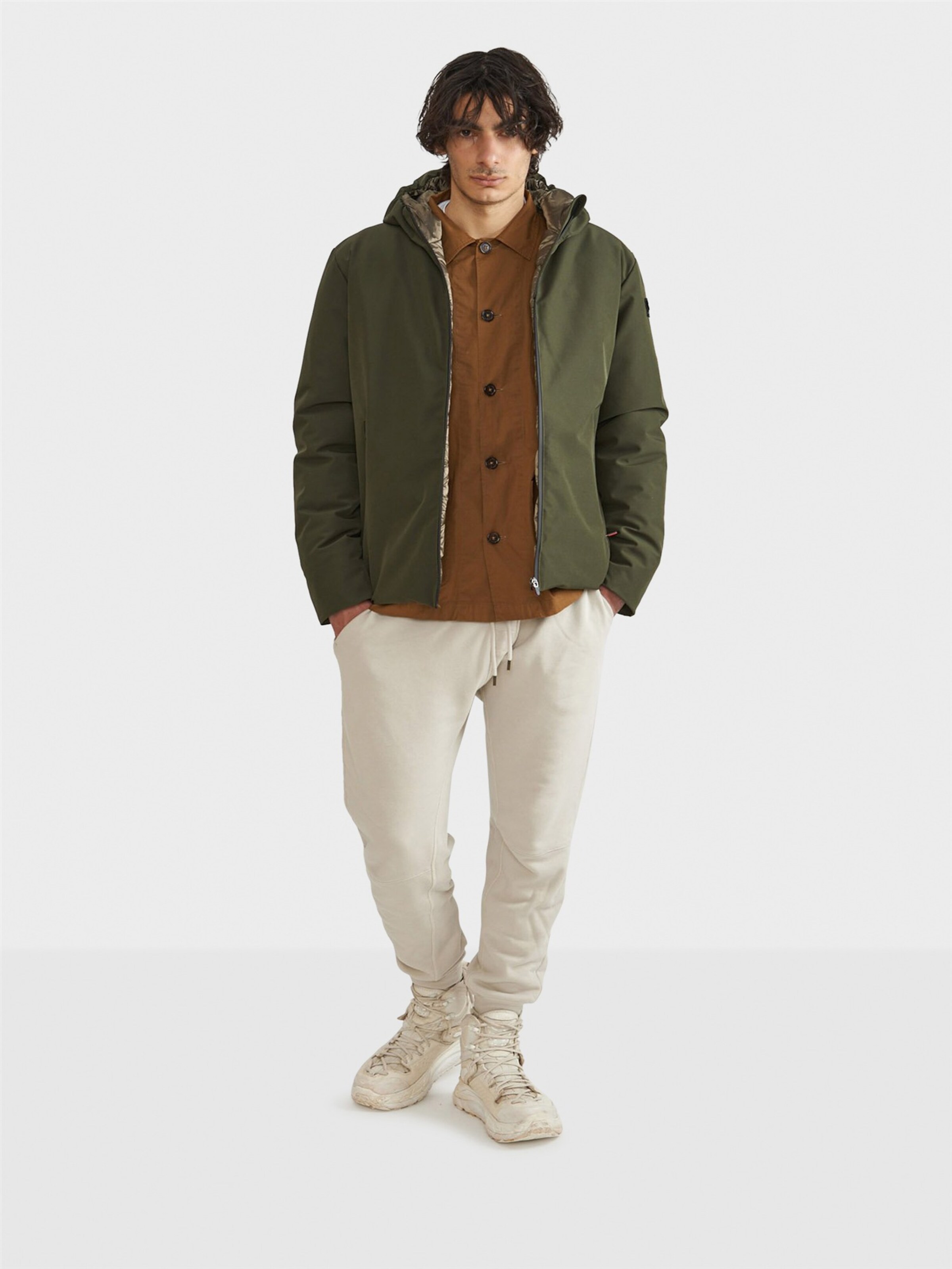Canadian Classics Between-seasons parka ' CARIGNAN 2 ' in Green: front