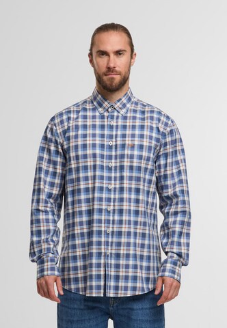 Coupe regular Chemise FYNCH-HATTON en bleu : devant