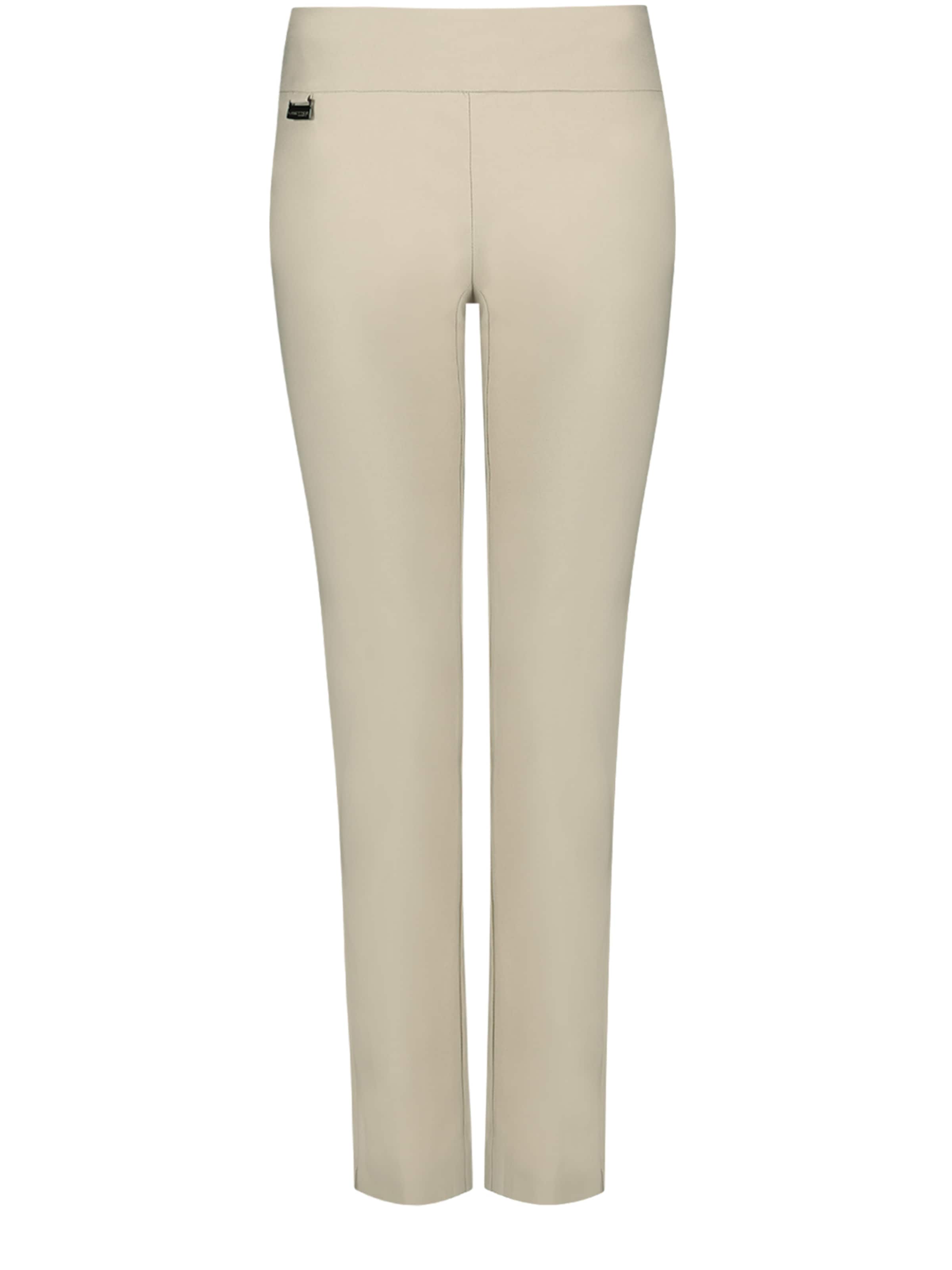 Lisette L Broek 'Perfectly fitting' in Beige: voorkant