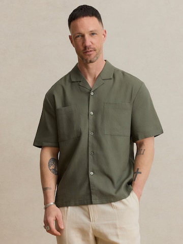 DAN FOX APPAREL Regular fit Риза 'Leonard' в зелено: отпред
