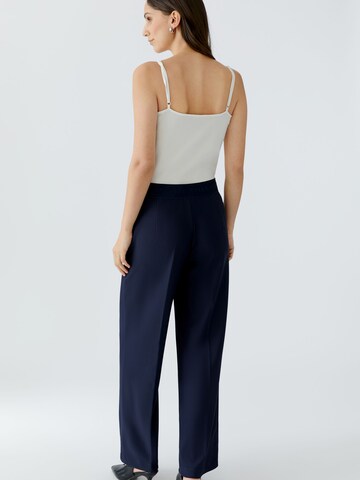 OUI Regular Hose 'Lacy' in Blau