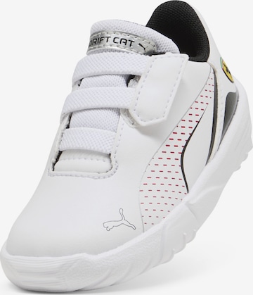 PUMA Sneaker 'Scuderia Ferrari Drift Cat 11 ' in Weiß: Vorderseite