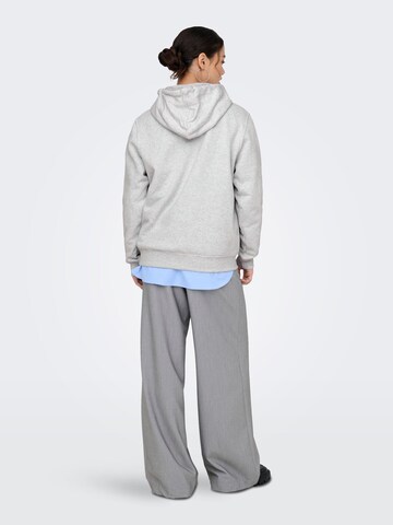 Sweat-shirt 'ONLDaze' ONLY en gris